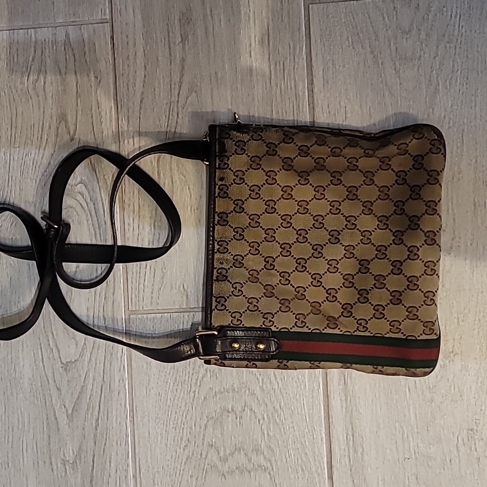 Worn Gucci Crossbody
